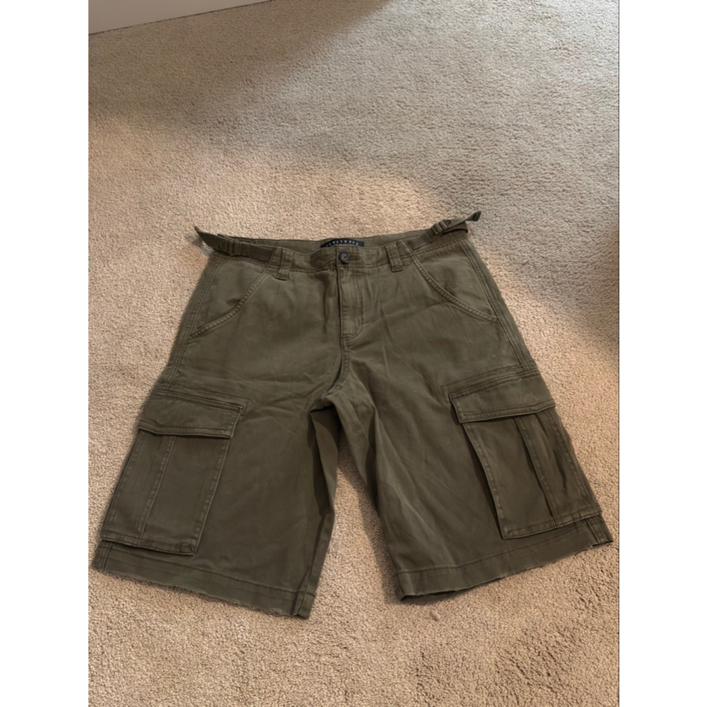 Women's Sanctuary Olive Green Cargo Bermuda Shorts Standard S